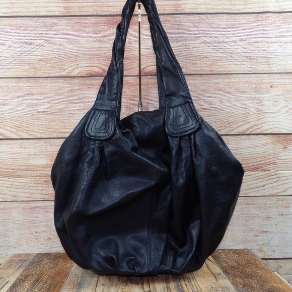 Cynthia Rowley Handbags - Cynthia Rowley Large Black Leather tote.
